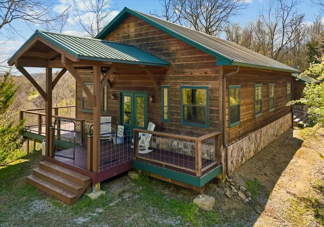 Photo 3 of Single family home for sale at 2649 Wildwood Rd, Dandridge, TN 37725 | MLS# 3163634 | Listing updated on 2026-09-15