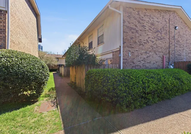 2nd image of 2116 Hobbs Rd #G6, Nashville, TN 37215 | MLS# 3166864