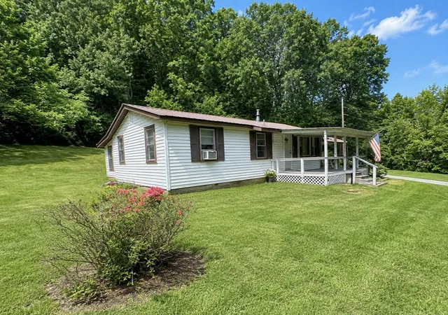 Homes for sale in Linden, TN | 9097 Denton Rd, Linden, TN 37096 | MLS# 3165329