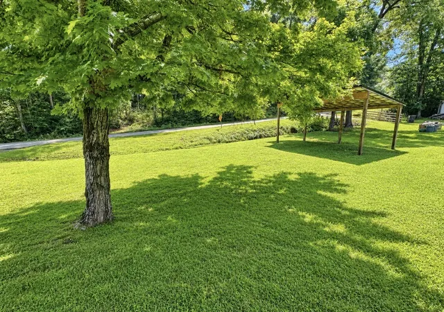 Homes for sale in Linden, TN | 9097 Denton Rd, Linden, TN 37096 | MLS# 3165329