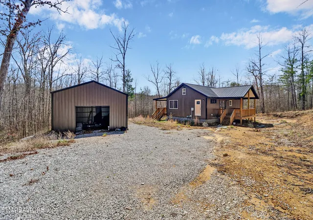 2nd image of 813 Bluebird Ridge Rd, Jamestown, TN 38556 | MLS# 3159551