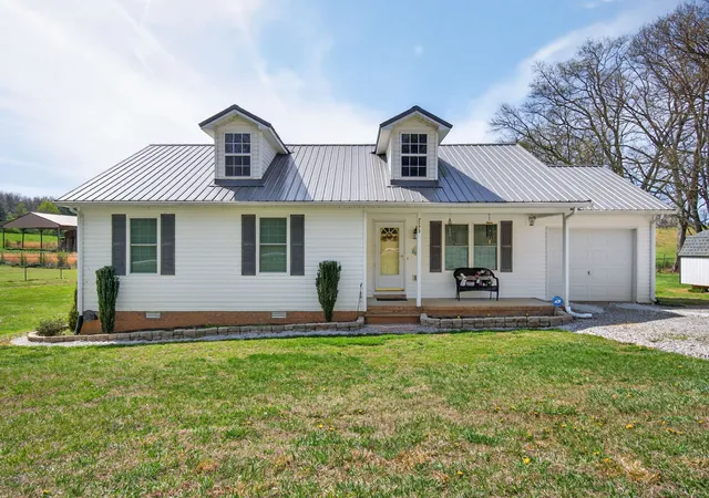 Homes for sale in Sparta, TN | 7173 Burgess Falls Rd, Sparta, TN 38583 | MLS# 3159632