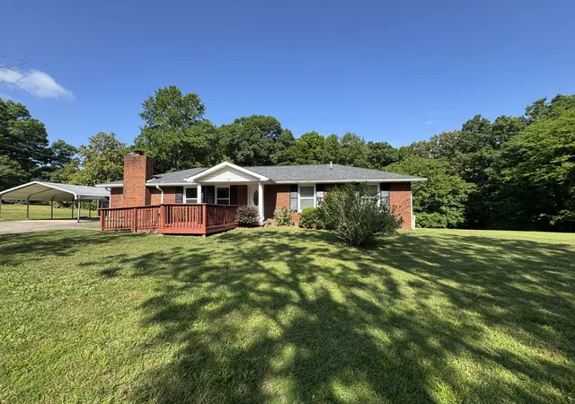 Homes for sale in Tennessee Ridge, TN | 75 Towering Oaks Dr, Tennessee Ridge, TN 37178 | MLS# 3164067