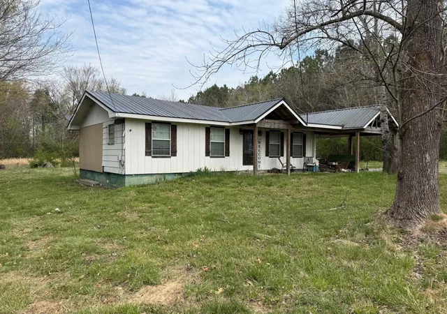 Homes for sale in Tunnel Hill, GA | 2211 Catoosa Parkway, Tunnel Hill, GA 30755 | MLS# 3159645