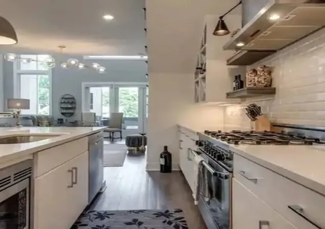2nd image of 1009b Southside Ave #B, Nashville, TN 37203 | MLS# 3170224