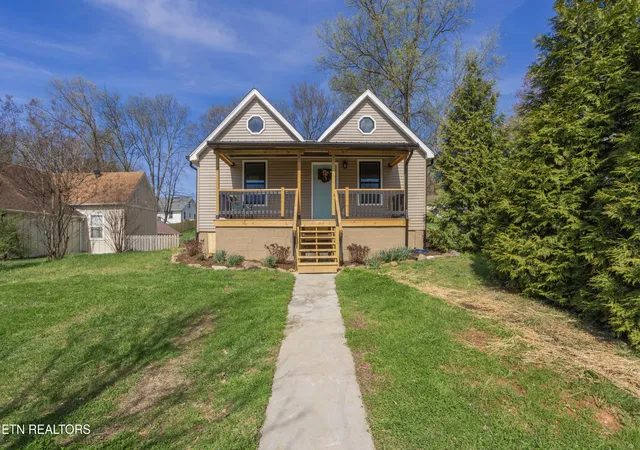 1st image of 2317 E Glenwood Ave, Knoxville, TN 37917 | MLS# 3528444