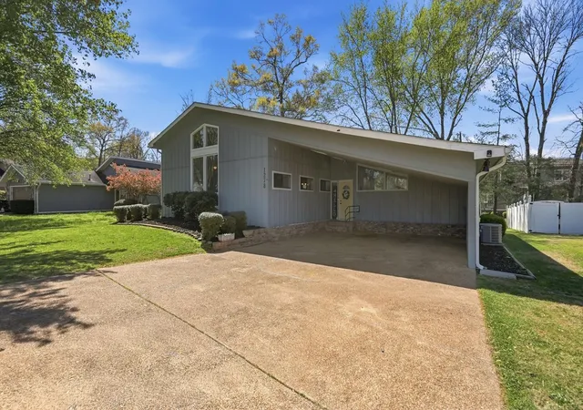 Photo 1 of Single family home for sale at 1278 Village Green Dr, Hixson, TN 37343 | MLS# 3159897 | Listing updated on 2026-05-18