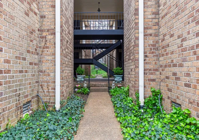 24th image of 2116 Hobbs Rd #N3, Nashville, TN 37215 | MLS# 3164348