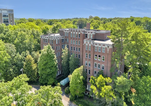 Photo 2 of Sale Pending at 4225 Harding Pike #603, Nashville, TN 37205 | MLS# 3160175 | Listing updated on 2026-09-13