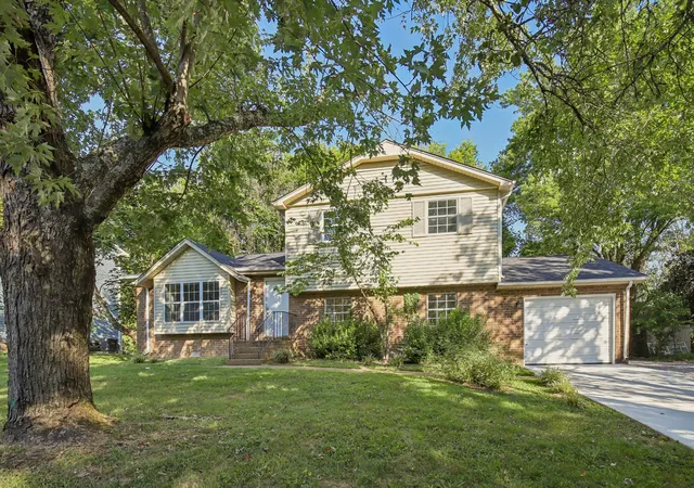 Photo 1 of Single family home for sale at 5148 Roxborough Dr, Hermitage, TN 37076 | MLS# 3160047 | Listing updated on 2026-09-03