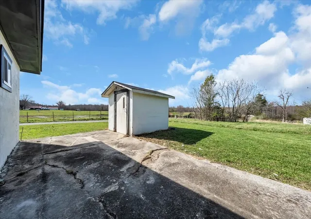 Homes for sale in Gruetli Laager, TN | 1391 S 20th Ave, Gruetli Laager, TN 37339 | MLS# 3160118