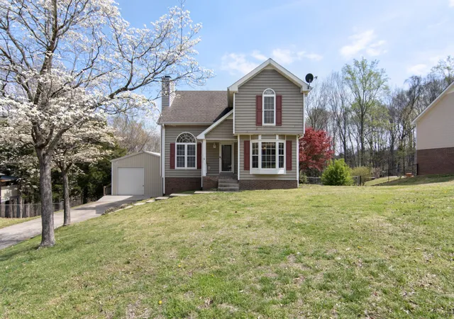 Homes for sale in Adams, TN | 827 Burton Trl, Adams, TN 37010 | MLS# 3163987