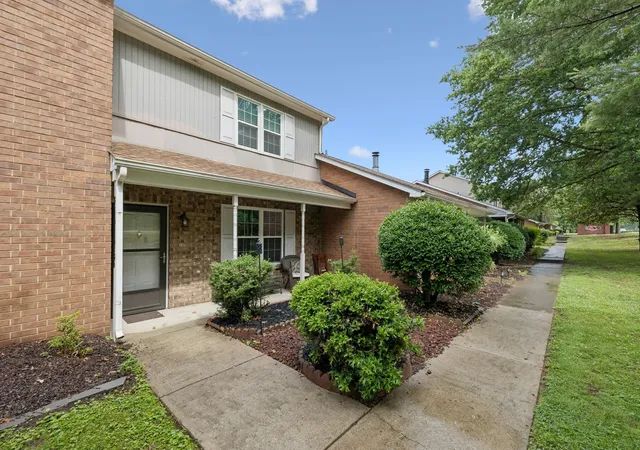 3rd image of 430 Walton Fry Rd, Hendersonville, TN 37075