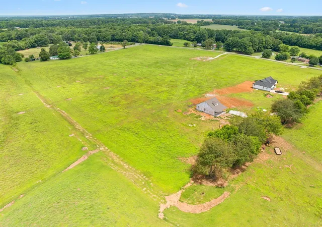 Homes for sale in Decherd, TN | 0 Blue Spring Road, Decherd, TN 37324 | MLS# 3220966