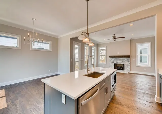 3rd image of 1217 14Th Ave S #A, Nashville, TN 37212 | MLS# 3183436