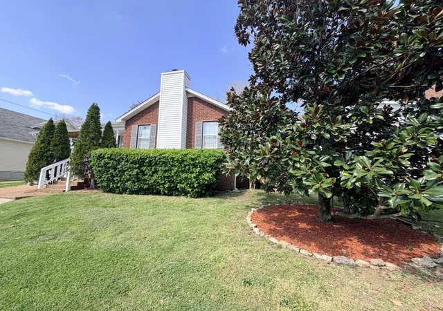 Homes for sale in Antioch, TN | 4445 Winton Dr, Antioch, TN 37013 | MLS# 3164193