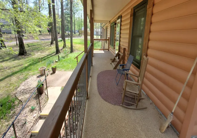 Homes for sale in Chapmansboro, TN | 1109 Ellis Ct, Chapmansboro, TN 37035 | MLS# 3164264