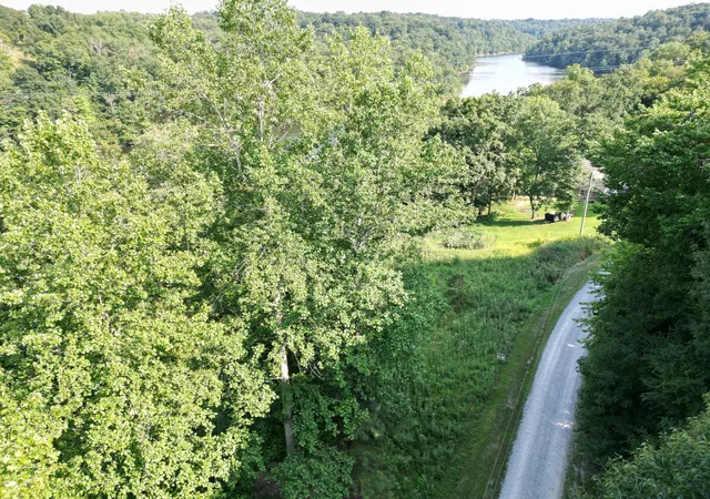 Photo 2 of Land for sale at 0 Lakeview Ter, Lewisburg, KY 42256 | MLS# 3163637 | Listing updated on 2026-08-13