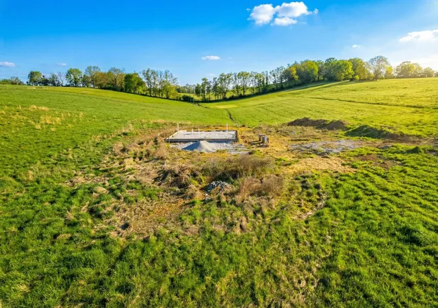 Homes for sale in Shelbyville, TN | 0 Thompson Creek Rd, Shelbyville, TN 37160 | MLS# 3163956