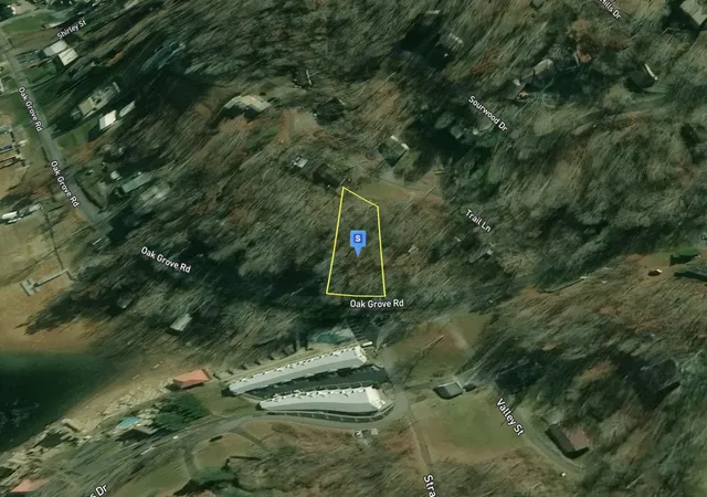 Homes for sale in Johnson City, TN | 600 Oak Grove Rd, Johnson City, TN 37615 | MLS# 3163719