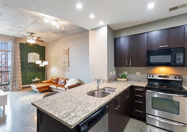 3rd image of 1510 Demonbreun St #706, Nashville, TN 37203 | MLS# 3163848