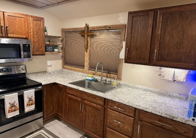 Photo 4 of Manufactured home for sale at 165 Haze Hyde Holw Rd, Bethpage, TN 37022 | MLS# 3163986 | Listing updated on 2026-08-17