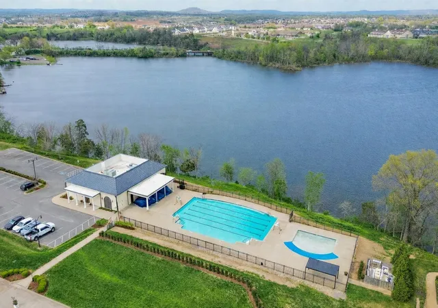 4th image of 1024 Club View Dr #E 102, Gallatin, TN 37066 | MLS# 3167873