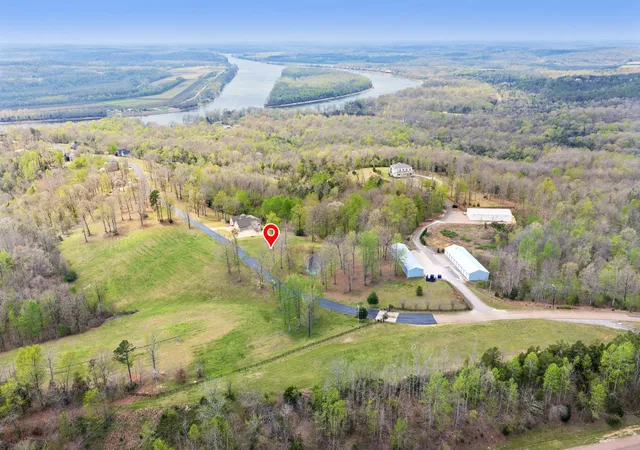 Homes for sale in Bath Springs, TN | 272 Rivers Edge Dr, Bath Springs, TN 38311 | MLS# 3168310