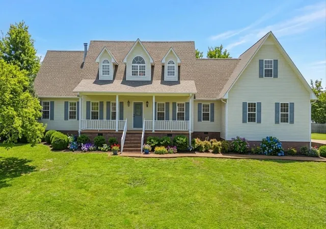 1st image of 565 Bowen Dr, Savannah, TN 38372 | MLS# 3163847