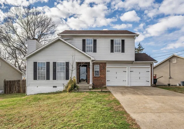 Homes for sale in Antioch, TN | 840 Bishopsgate Rd, Antioch, TN 37013 | MLS# 3163882