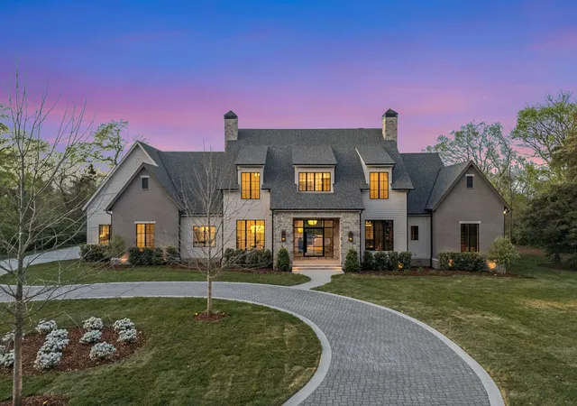 1st image of 1114 Tyne Blvd, Nashville, TN 37220 | MLS# 3170001