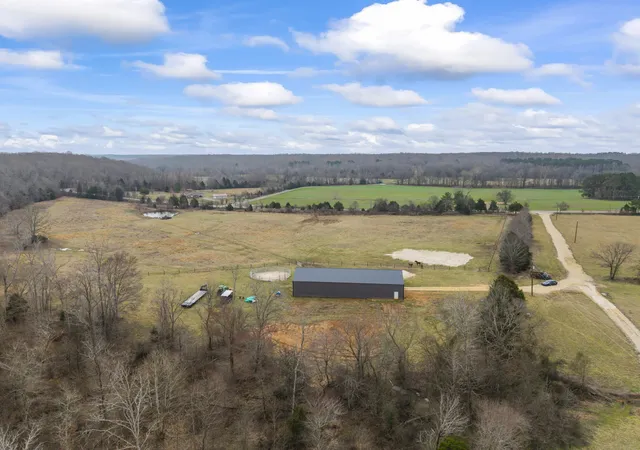 Homes for sale in Holladay, TN | 3877 Rockport Mcillwain Rd, Holladay, TN 38341 | MLS# 3163961