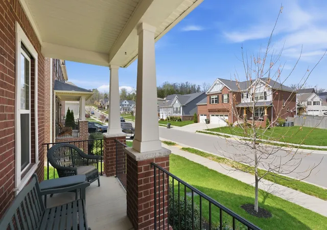Photo 4 of Single family home for sale at 1637 Alayna Dr, Nashville, TN 37221 | MLS# 3244686 | Listing updated on 2026-08-28