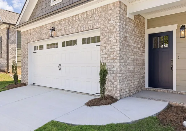 Photo 2 of Townhouse for sale at 1579 Whisper Winds Ln, Ooltewah, TN 37363 | MLS# 3258676 | Listing updated on 2026-09-23