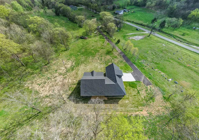 Homes for sale in Mount Pleasant, TN | 8415 W Sheepneck Rd, Mount Pleasant, TN 38474 | MLS# 3168313