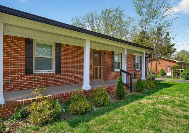 2nd image of 305 Cascade Ave, Mc Minnville, TN 37110 | MLS# 3164190