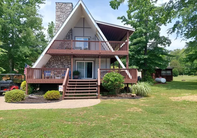 Homes for sale in Dover, TN | 117 Sparrow Ln, Dover, TN 37058 | MLS# 3164208