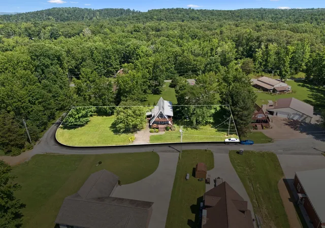 Homes for sale in Dover, TN | 117 Sparrow Ln, Dover, TN 37058 | MLS# 3164208
