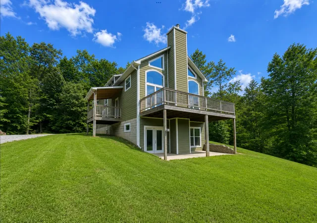 Homes for sale in Lobelville, TN | 4042 Jones Hollow Road, Lobelville, TN 37097 | MLS# 3164801