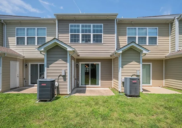 3rd image of 104 Cobblestone Pl Dr, Goodlettsville, TN 37072 | MLS# 3164249