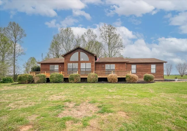 Homes for sale in Loretto, TN | 79 French Rd, Loretto, TN 38469 | MLS# 3164465