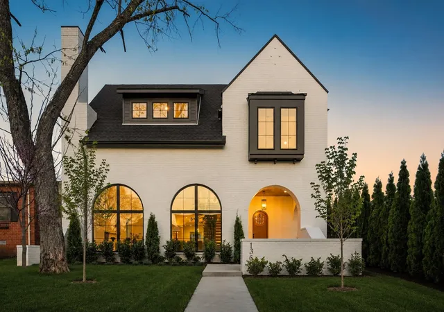 1st image of 136 39th Ave Ne, Nashville, TN 37209 | MLS# 3255785