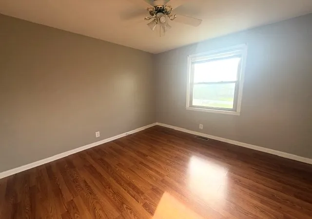 Photo 4 of Single family home for sale at 204 Yorktown Rd, Clarksville, TN 37042 | MLS# 3164488 | Listing updated on 2026-09-26