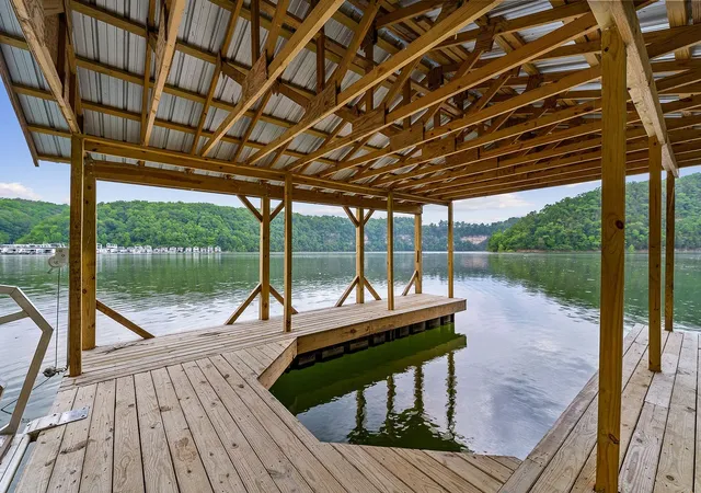 2nd image of 19 Summer Breeze Dr, Smithville, TN 37166 | MLS# 3164592