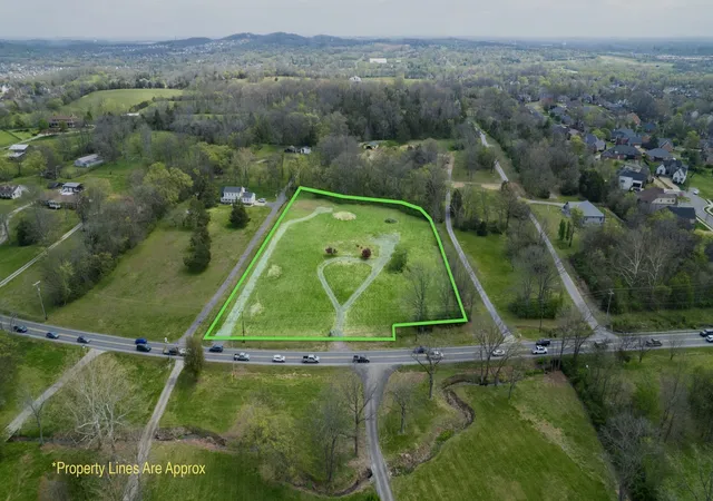 32nd image of 712 New Shackle Island Rd, Hendersonville, TN 37075 | MLS# 3165615
