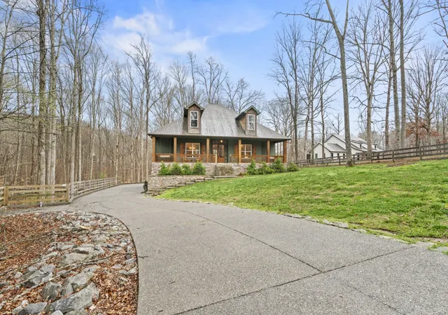 Homes for sale in Kingston Springs, TN | 1073 Split Rail Cir, Kingston Springs, TN 37082 | MLS# 3166397