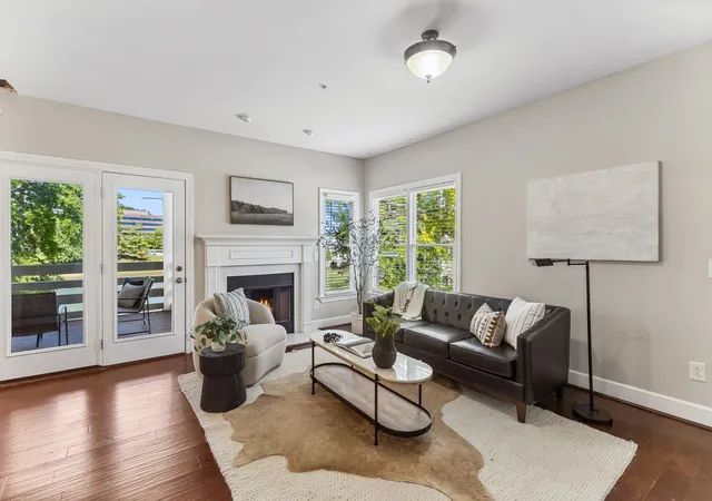 Listing Photo 4 - Condo for sale in building located at 323 Boxmere Pl, Nashville, TN 37215