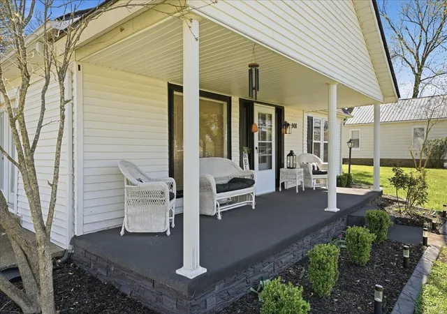 Homes for sale in Lawrenceburg, TN | 908 Smith Ave, Lawrenceburg, TN 38464 | MLS# 3167521