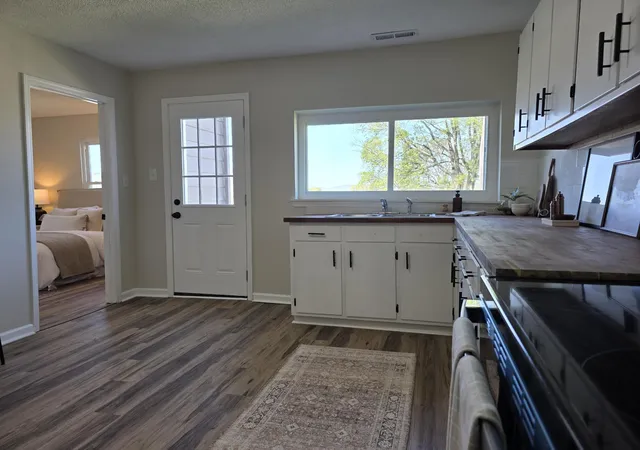 Photo 4 of Single family home for sale at 2432 Dodds Ave, Chattanooga, TN 37407 | MLS# 3298229 | Listing updated on 2026-08-13
