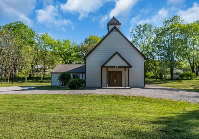 5th image of 317 W Railroad St, Petersburg, TN 37144 | MLS# 3165241